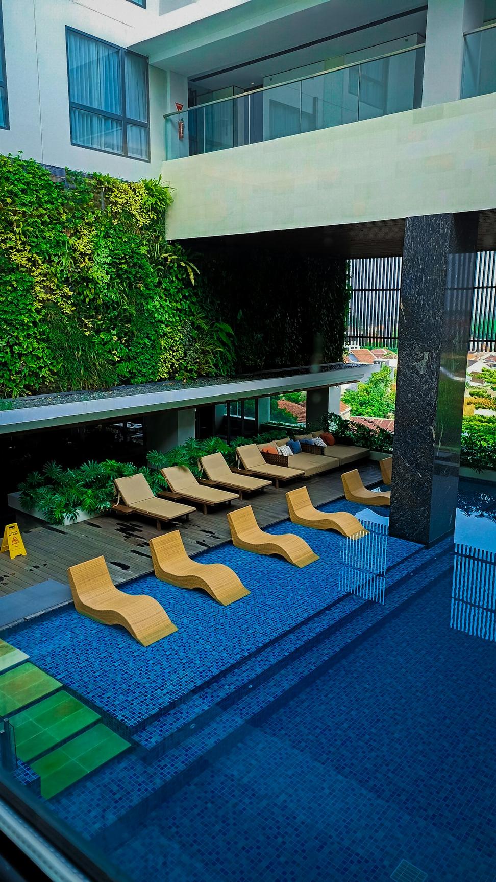 Rooftop Sky Lounge